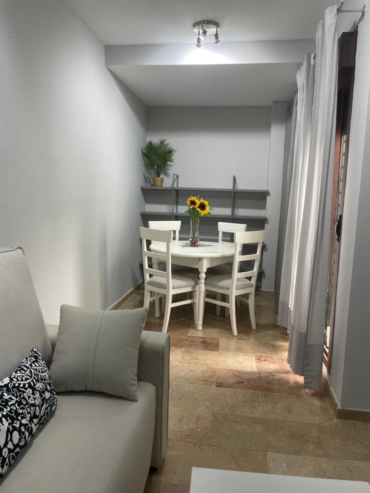 Piso En El Centro De Huelva Silencioso Y Con Gran Patio, Calle La Paz 외부 사진